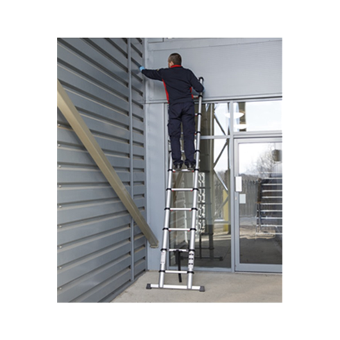 Sealey ATL11 Aluminium 11-Tread Telescopic Ladder EN 131