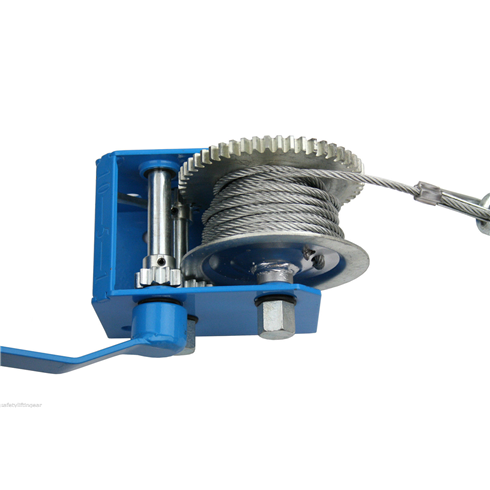 Hand Winch 2500LB C/W 7.6mtr Wire Rope