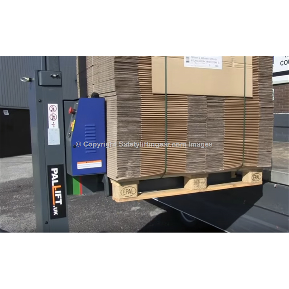 PALLIFT 500kg Self Lift Stacker Safety Lifting